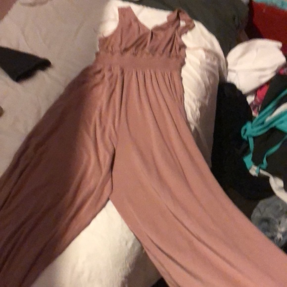 Pink rose romper - Picture 3 of 3